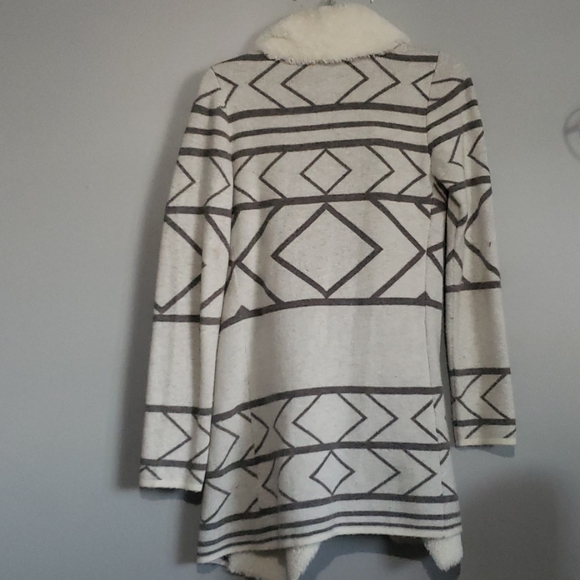 Long cardigan sweater - Picture 5 of 8